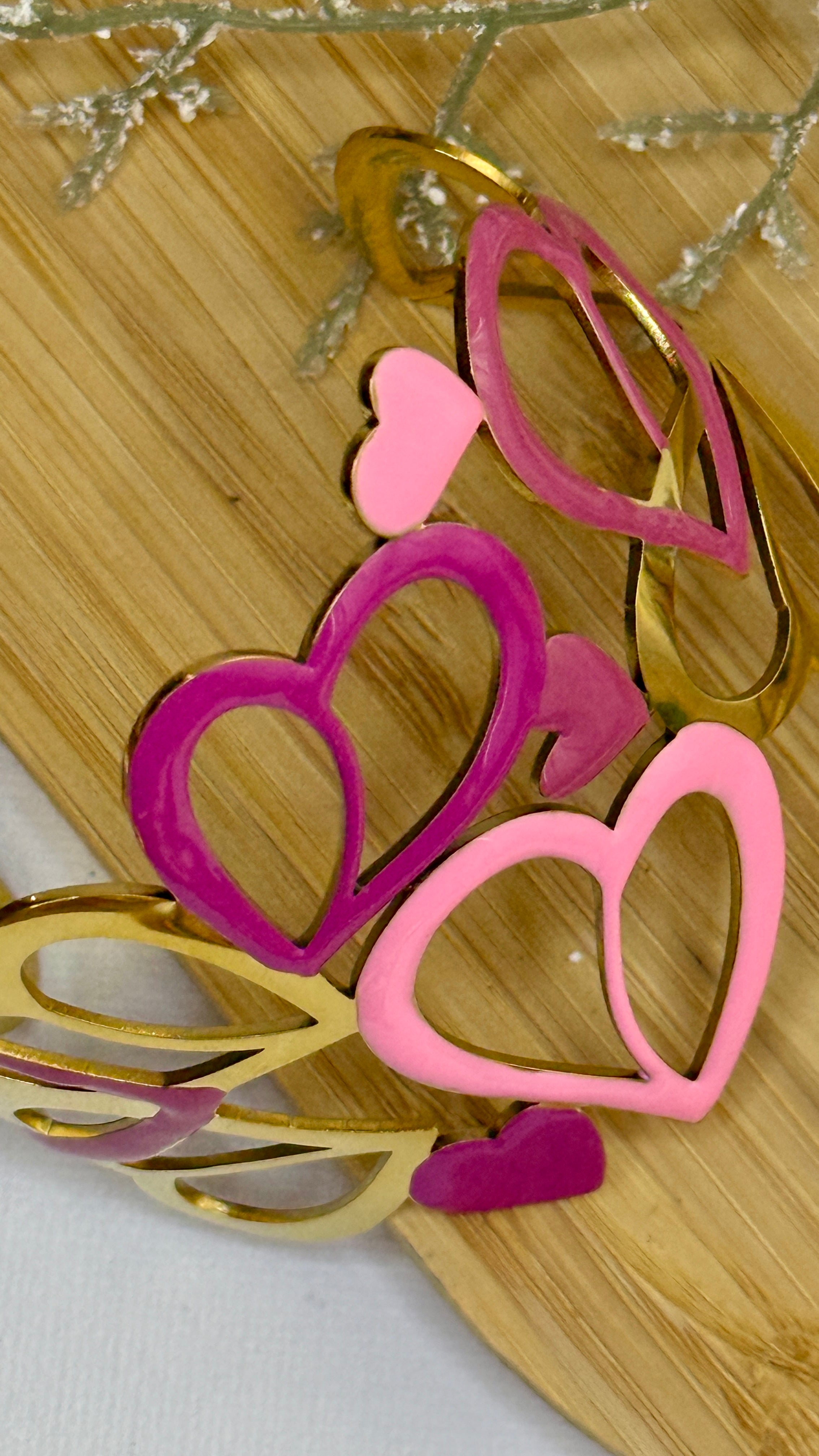 Armband Herzen – Gold, Rosa & Fuchsia Edelstahl Armreif