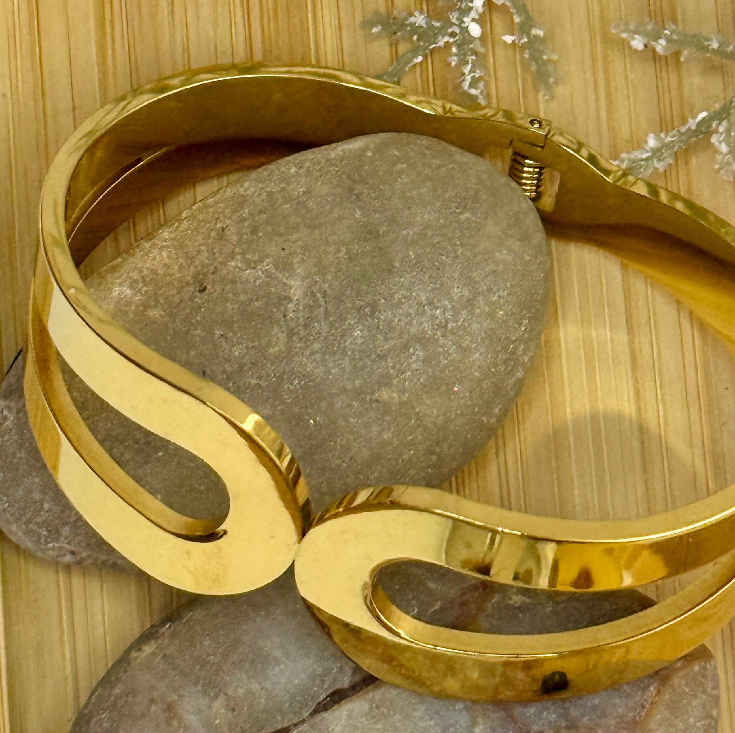Armband Hufeisen Design – Bold Gold Edelstahl Armreif