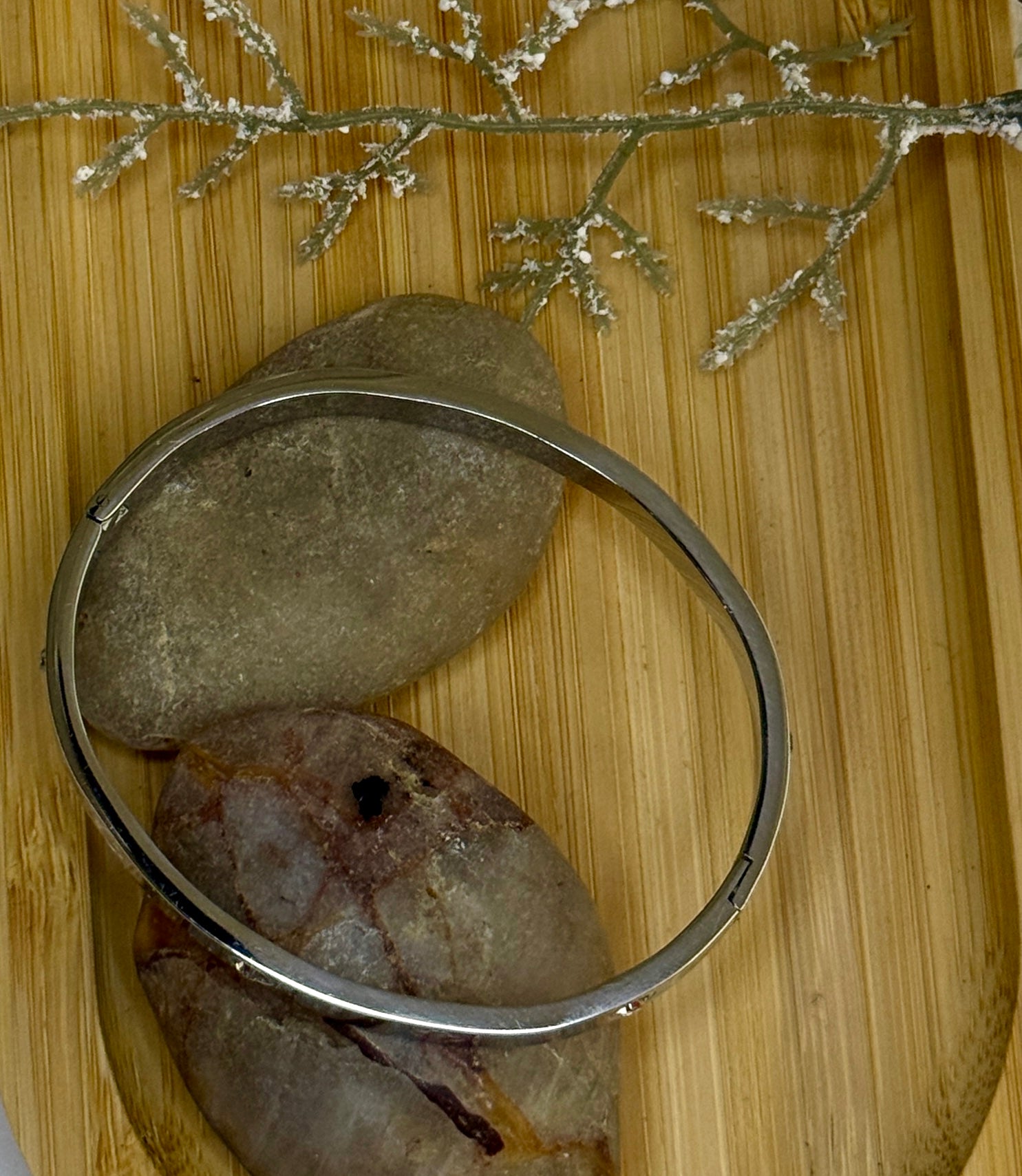 Armband Kleeblatt & Kristall – Feiner Edelstahl Bangle Silber